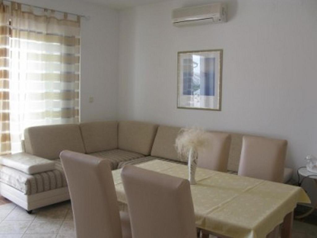 Apartments With A Parking Space Barbat, Rab - 16816 Barbat na Rabu Zewnętrze zdjęcie