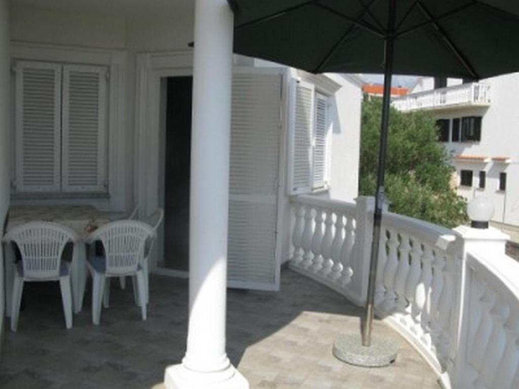 Apartments With A Parking Space Barbat, Rab - 16816 Barbat na Rabu Zewnętrze zdjęcie